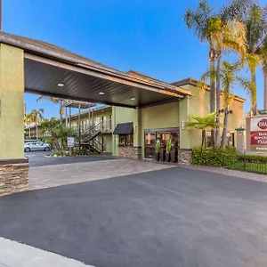 Western Pavilions Anaheim